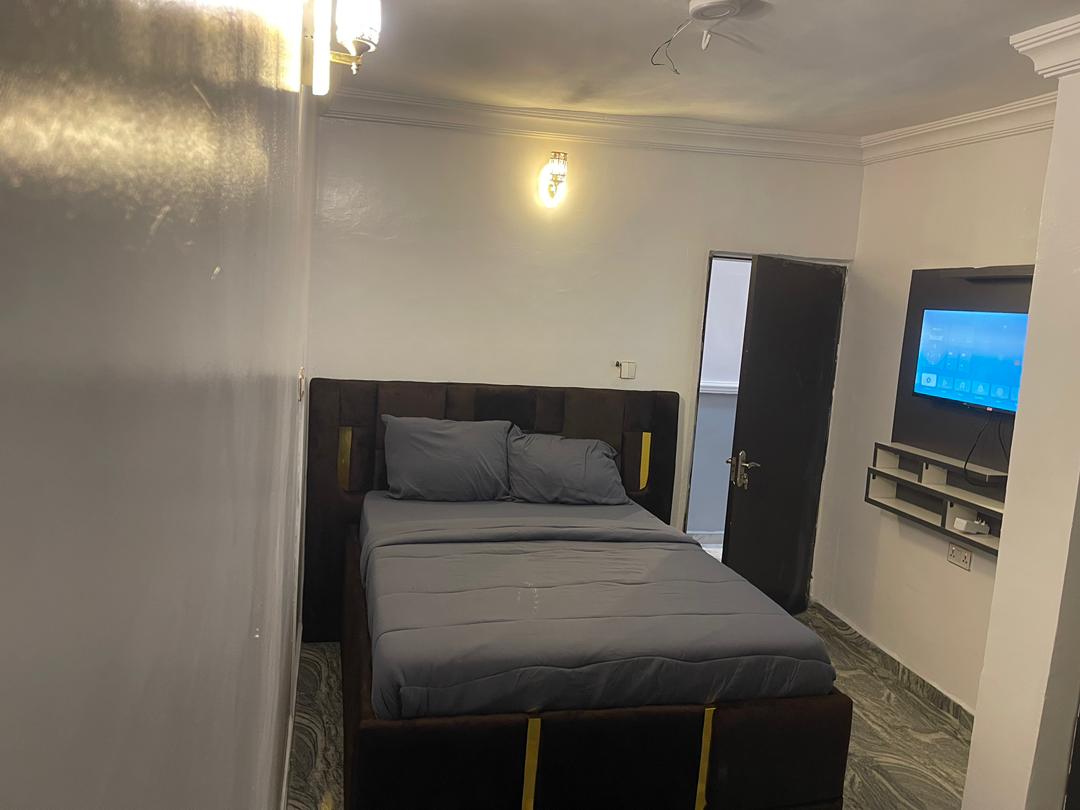 Phil Breeze room